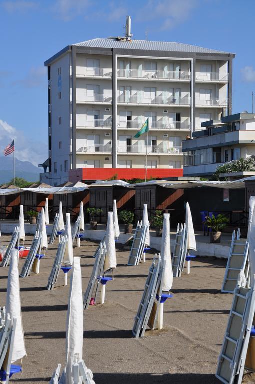Albergo Riviera Spineta Battipaglia Exterior photo