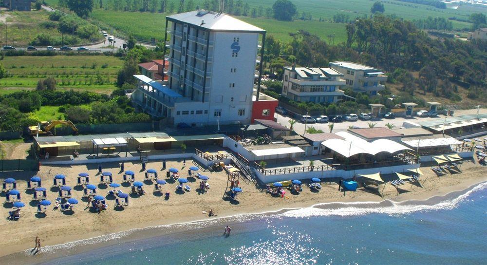 Albergo Riviera Spineta Battipaglia Exterior photo