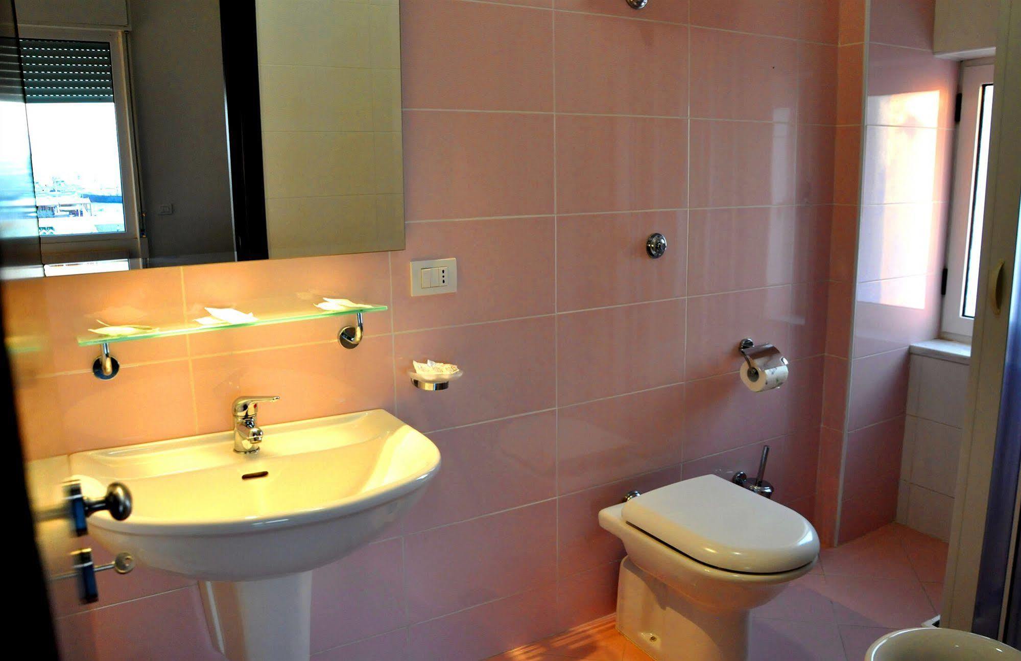 Albergo Riviera Spineta Battipaglia Exterior photo
