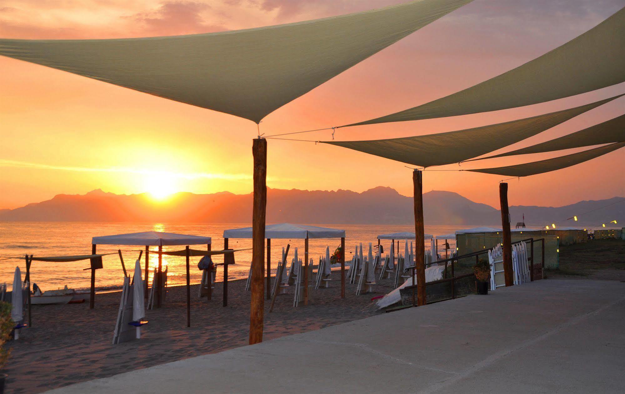 Albergo Riviera Spineta Battipaglia Exterior photo
