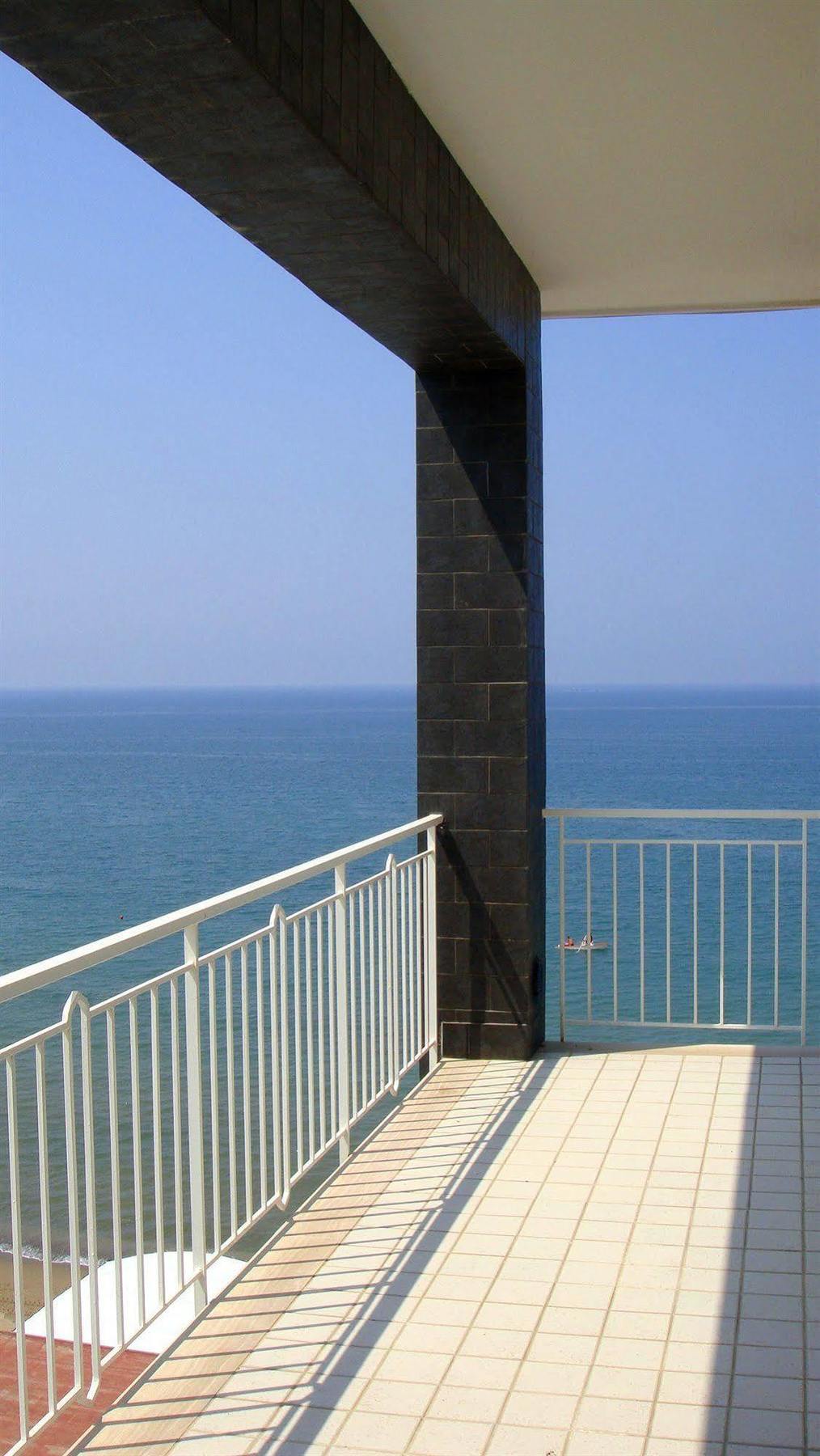 Albergo Riviera Spineta Battipaglia Exterior photo